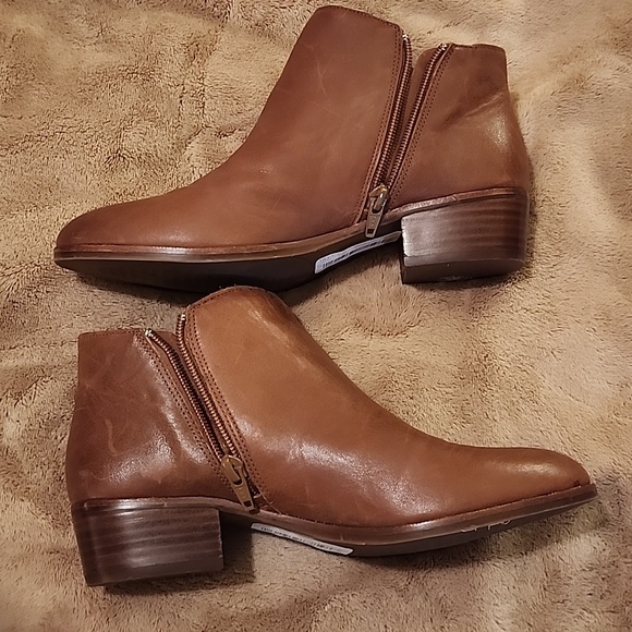 Leather booties - Picture 2 of 7